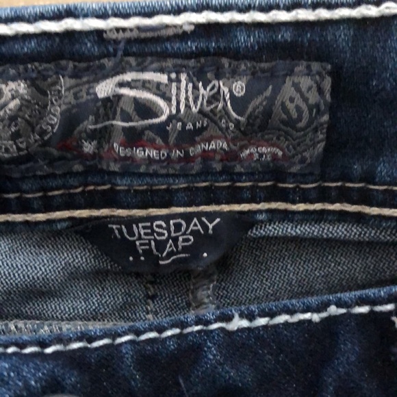 Silver Jeans Tuesday Flap 28 - Picture 3 of 9